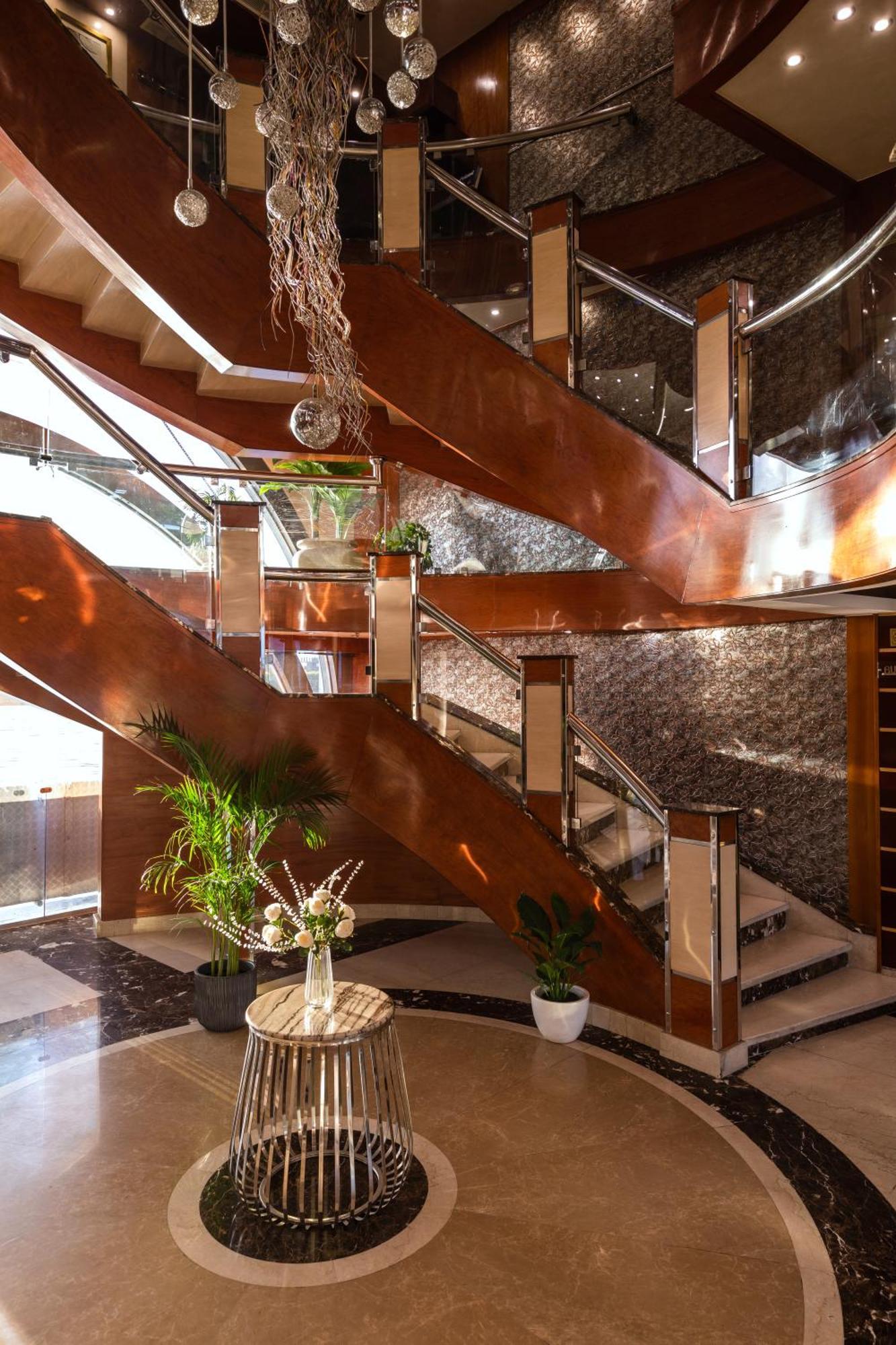 M/S Esmeralda Nile Cruise - 4 Or 7 Nights From Luxor Each Monday And 03 Nights From Aswan Each Friday Buitenkant foto